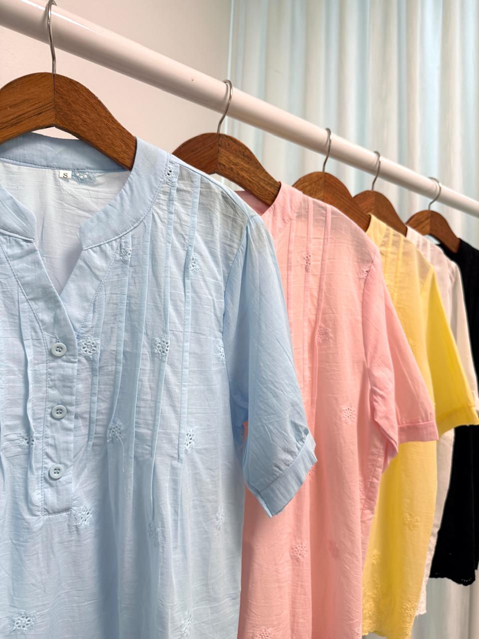 BLUSA BRODERIE 3 BOTONES