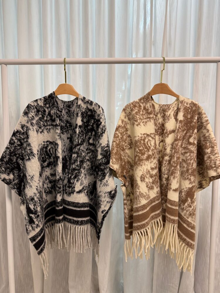 [IMPORTADO] RUANA DOIR